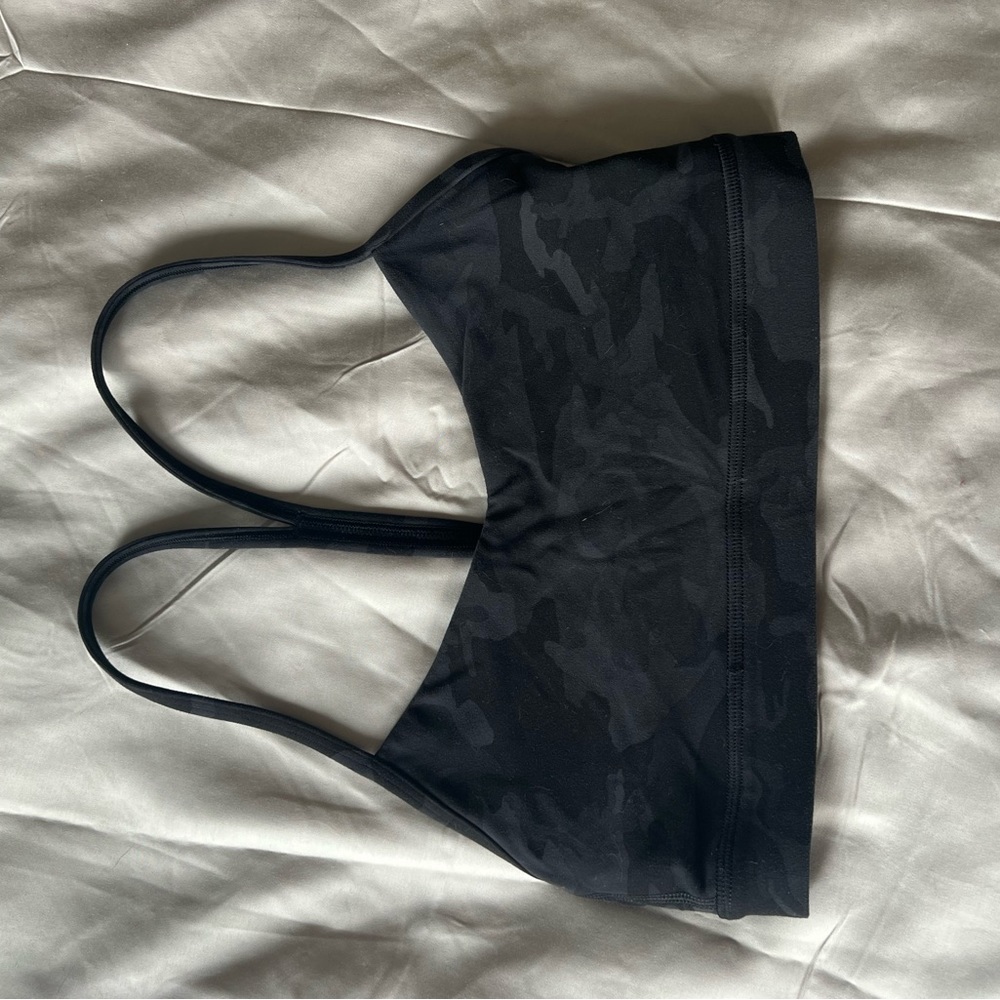 LULULEMON SPORTS BRA CAMO SZ 4